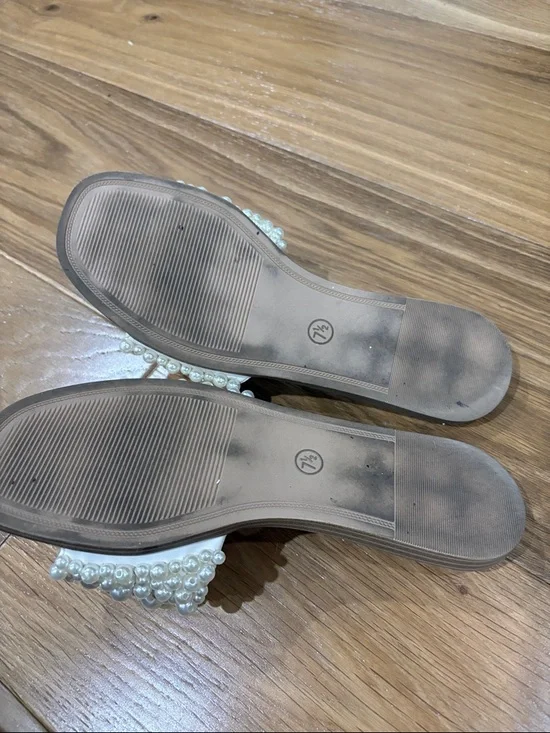 Target A New Day 7.5 Bridal Sandals Pearl-Embellished White Slides Women’s - Picture 7 of 7